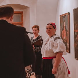Zväčšiť fotografiu - Múzy ich spojili v dubnickom kaštieli - TSK_POSPB_Múzy nás spájajú_mini-21